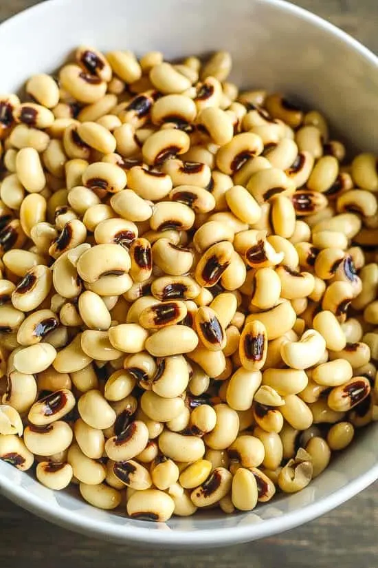 Quick and Tasty Pan Fried Black eyed Peas - Food Fidelity