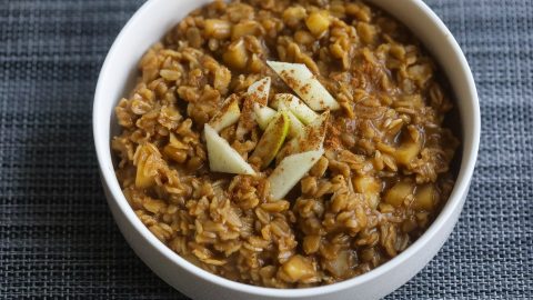 Thermos - How do you spice up your oatmeal? Apples and cinnamon is a  classic pairing. What's your favorite oatmeal recipe? No matter what it is,  our GUARDIAN COLLECTION BY THERMOS Food